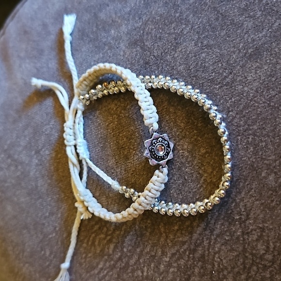 3/$30 Set of Two Ivory Floral Silver Beaded Macrame Adjustable Bracelets - Picture 3 of 5